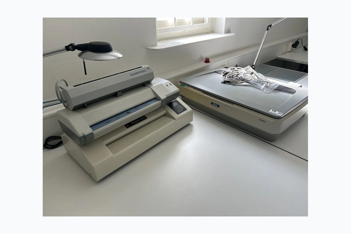 Photonex 325LSI laminator